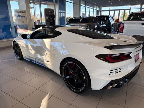 Used 2025 Chevrolet Corvette E-Ray image 8