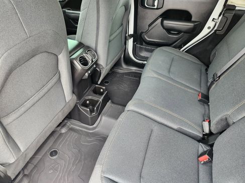 Used 2026 Jeep Wrangler Willys image 9