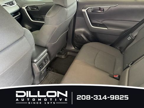 Used 2022 Toyota RAV4 LE AWD/4WD image 15