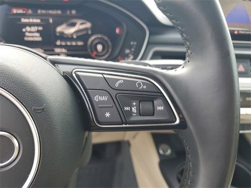 Used 2018 Audi A4 2.0T Premium image 31