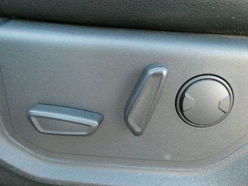 Used 2019 Ford F150 Lariat w/ Equipment Group 502A Luxury image 24