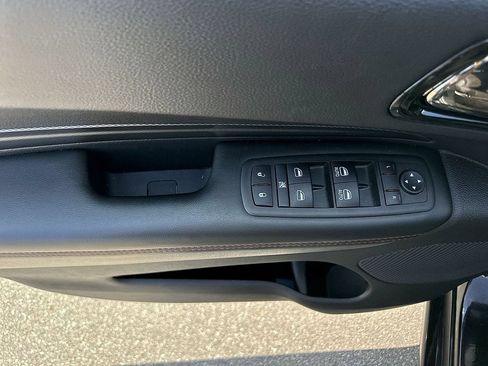 Used 2025 Dodge Durango GT RWD image 15