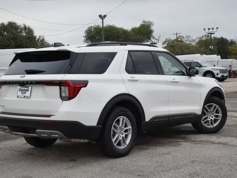 New 2026 Ford Explorer Active w/ Active Comfort Package image 6