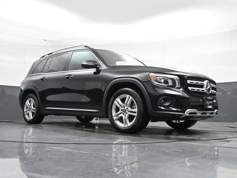 Used 2023 Mercedes-Benz GLB 250 4MATIC image 44