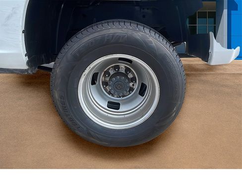 Used 2023 RAM 3500 Tradesman image 9