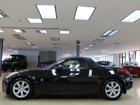 Used 2004 Nissan 350Z Touring RWD image 15
