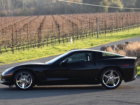Used 2007 Chevrolet Corvette Coupe w/ Preferred Equipment Group image 22