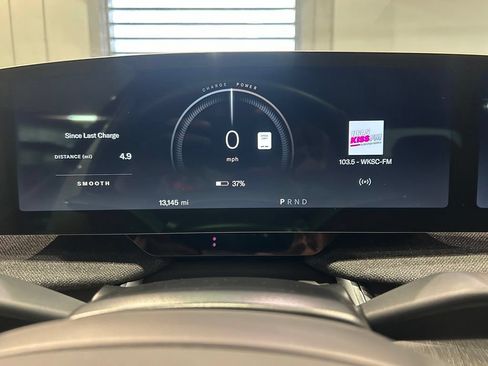 Used 2025 Lucid Air Touring AWD/4WD image 17