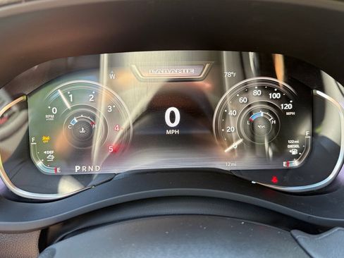 New 2026 RAM 3500 Laramie AWD/4WD image 22