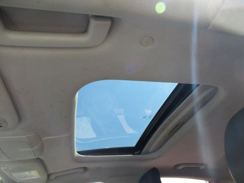 Used 2017 Ford Fusion SE w/ Equipment Group 601A image 26