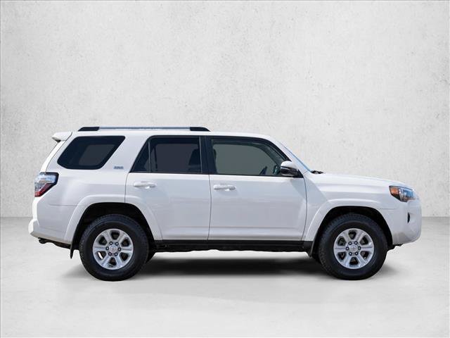 Used 2020 Toyota 4Runner SR5 AWD/4WD image 9