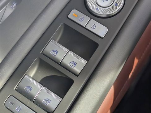 New 2025 Genesis GV80 3.5T Prestige image 22