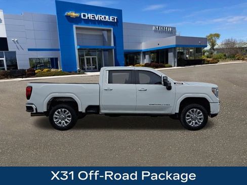 Used 2022 GMC Sierra 2500 Denali w/ Denali Ultimate Package image 10