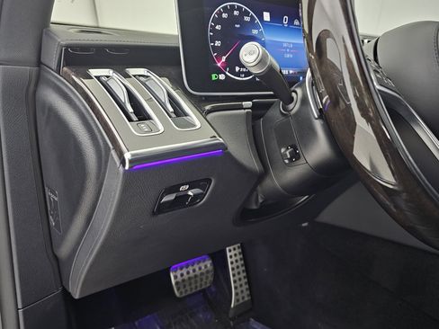 Certified 2023 Mercedes-Benz S 580 4MATIC Sedan w/ AMG Line image 8