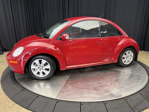 Used 2008 Volkswagen Beetle S image 13