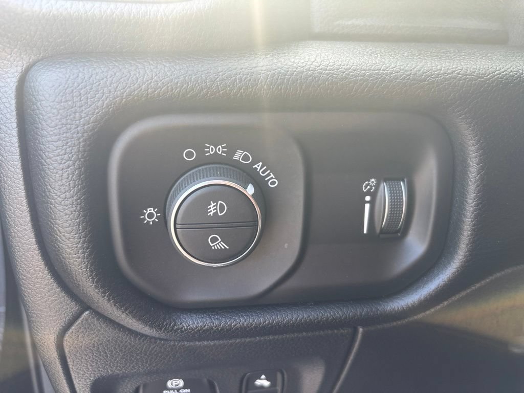 Used 2021 RAM 1500 Big Horn RWD image 30