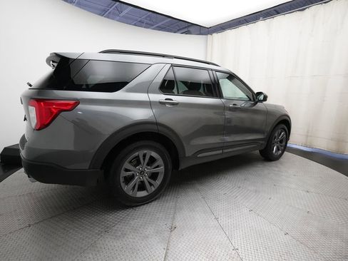 Used 2023 Ford Explorer XLT w/ Equipment Group 202A AWD/4WD image 37