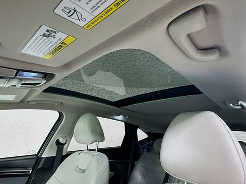 Used 2024 Hyundai Tucson Limited FWD image 11