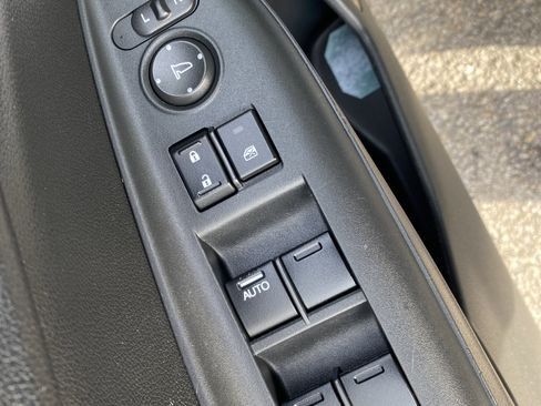 Used 2017 Honda Fit LX image 18