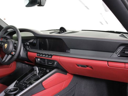 New 2026 Porsche 911 Targa 4S image 15