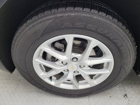 Used 2024 Chevrolet Equinox LT w/ Driver Convenience Package image 31