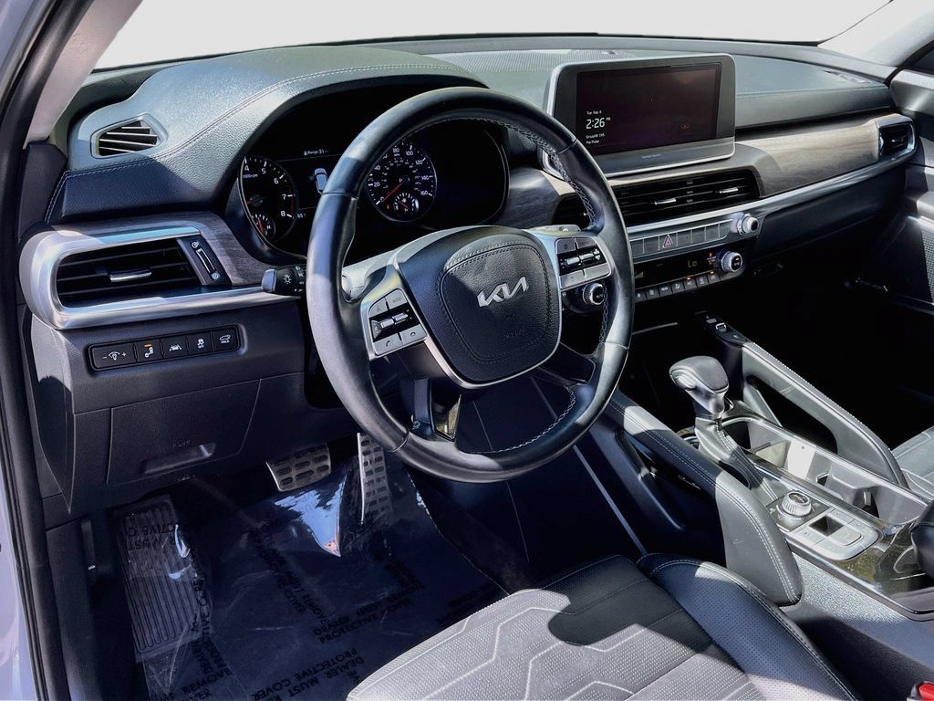 Used 2022 Kia Telluride SX w/ SX Prestige Package AWD/4WD image 9