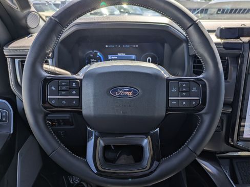 New 2025 Ford F150 Lightning Platinum image 29