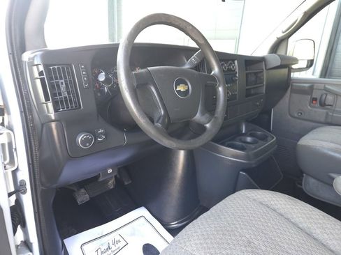 Used 2014 Chevrolet Express 3500 image 15