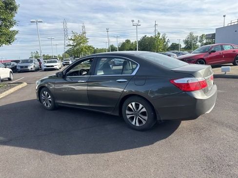 Used 2015 Honda Accord LX image 10