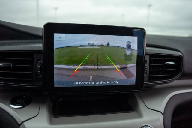 Used 2023 Ford Explorer XLT AWD/4WD image 22