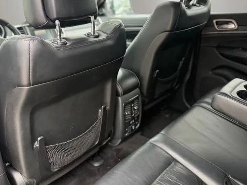 Used 2015 Jeep Grand Cherokee Limited AWD/4WD image 18