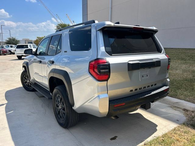 Used 2025 Toyota 4Runner SR5 AWD/4WD image 6