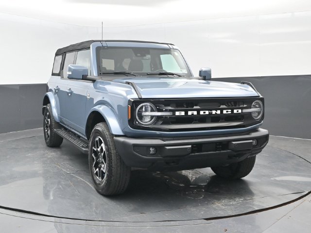 Certified 2023 Ford Bronco Outer Banks AWD/4WD image 2
