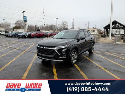 New 2026 Chevrolet Trax LT w/ Driver Confidence Package