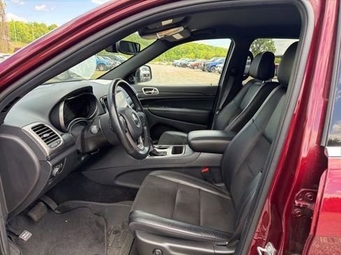 Used 2022 Jeep Grand Cherokee Laredo X RWD image 13