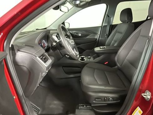 Used 2023 GMC Terrain SLE w/ Driver Convenience Package FWD image 11