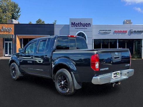 Used 2021 Nissan Frontier SV AWD/4WD image 8