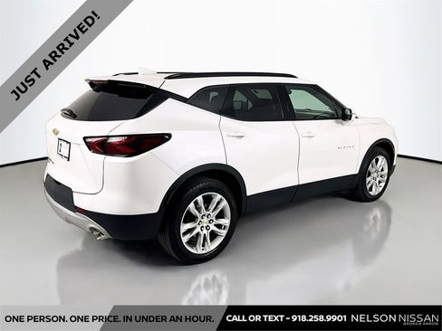 Used 2022 Chevrolet Blazer LT w/ Sound & Technology Package AWD/4WD image 5