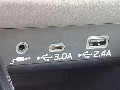 Certified 2025 Subaru Legacy Premium image 27