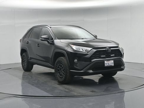 Used 2019 Toyota RAV4 XLE AWD/4WD image 56