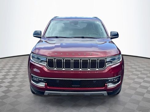 Used 2023 Jeep Wagoneer Series III w/ Preferred Equipment Group AWD/4WD image 2