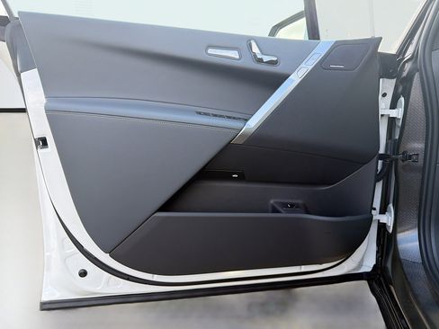 New 2026 BMW iX xDrive45 w/ M Sport Package image 23