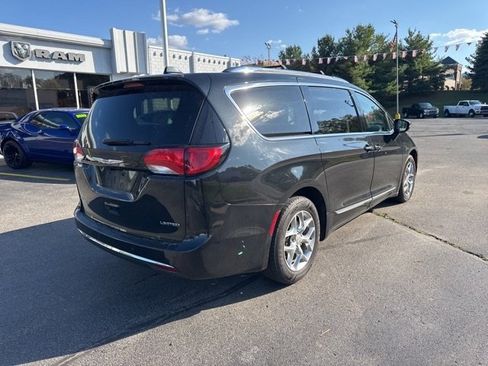 Certified 2019 Chrysler Pacifica Limited image 7