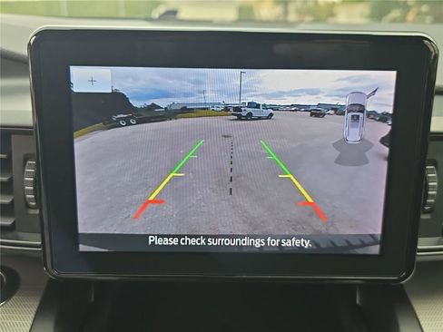 Used 2020 Ford Explorer XLT w/ Comfort Package image 24