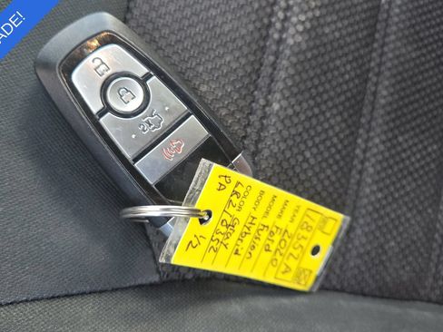 Used 2020 Ford Fusion SE FWD image 23