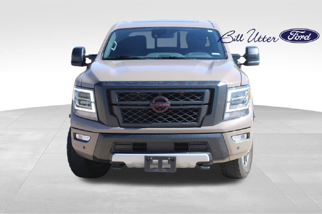 Used 2023 Nissan Titan PRO-4X w/ Pro-4x Convenience Package AWD/4WD image 2