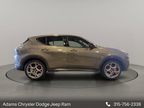 Used 2024 Alfa Romeo Tonale Veloce image 6