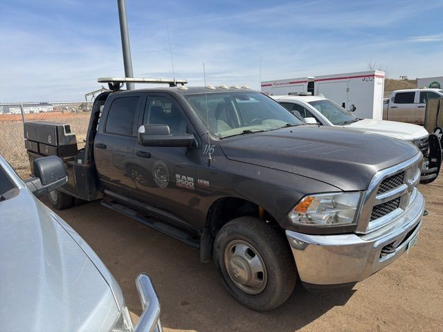 Used 2016 RAM 3500 Tradesman w/ Chrome Appearance Group AWD/4WD image 2