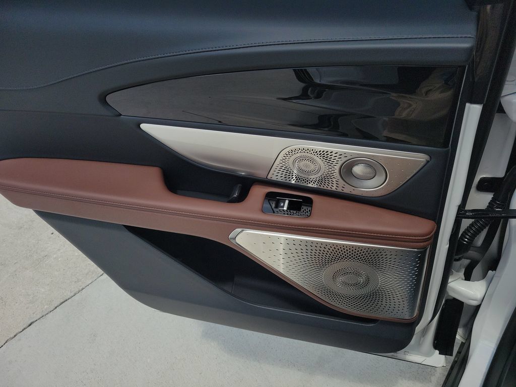 New 2026 Lincoln Nautilus Reserve AWD/4WD image 8