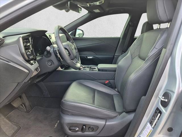 Used 2025 Lexus RX 350h w/ Convenience Package AWD/4WD image 17